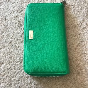 Jewel by Thirty-One All About the Benjamins wallet